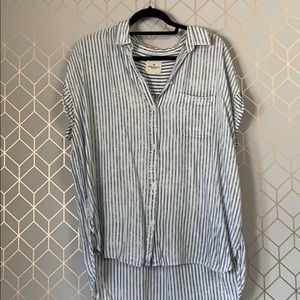 Distressed rolled sleeve button down